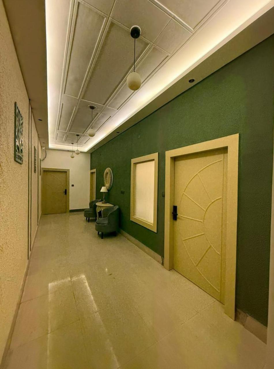 Divine Hotel Karnāl Zewnętrze zdjęcie